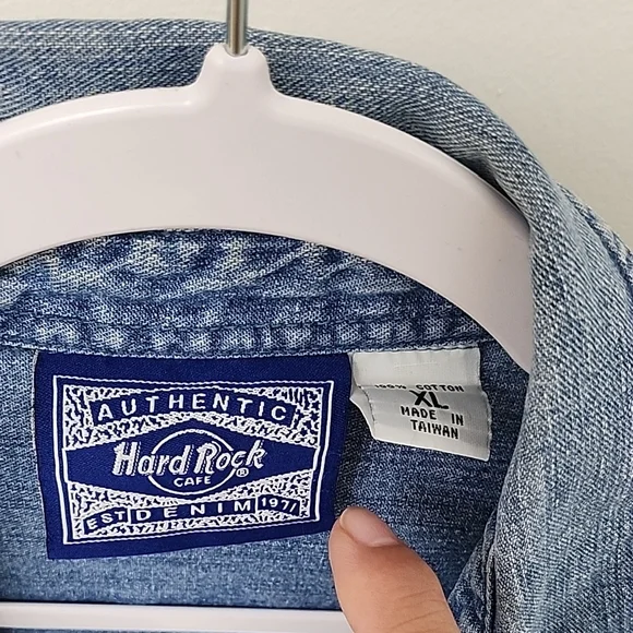 Hard Rock Cafe Blue Denim Jacket with Logo - Picture 7 of 8